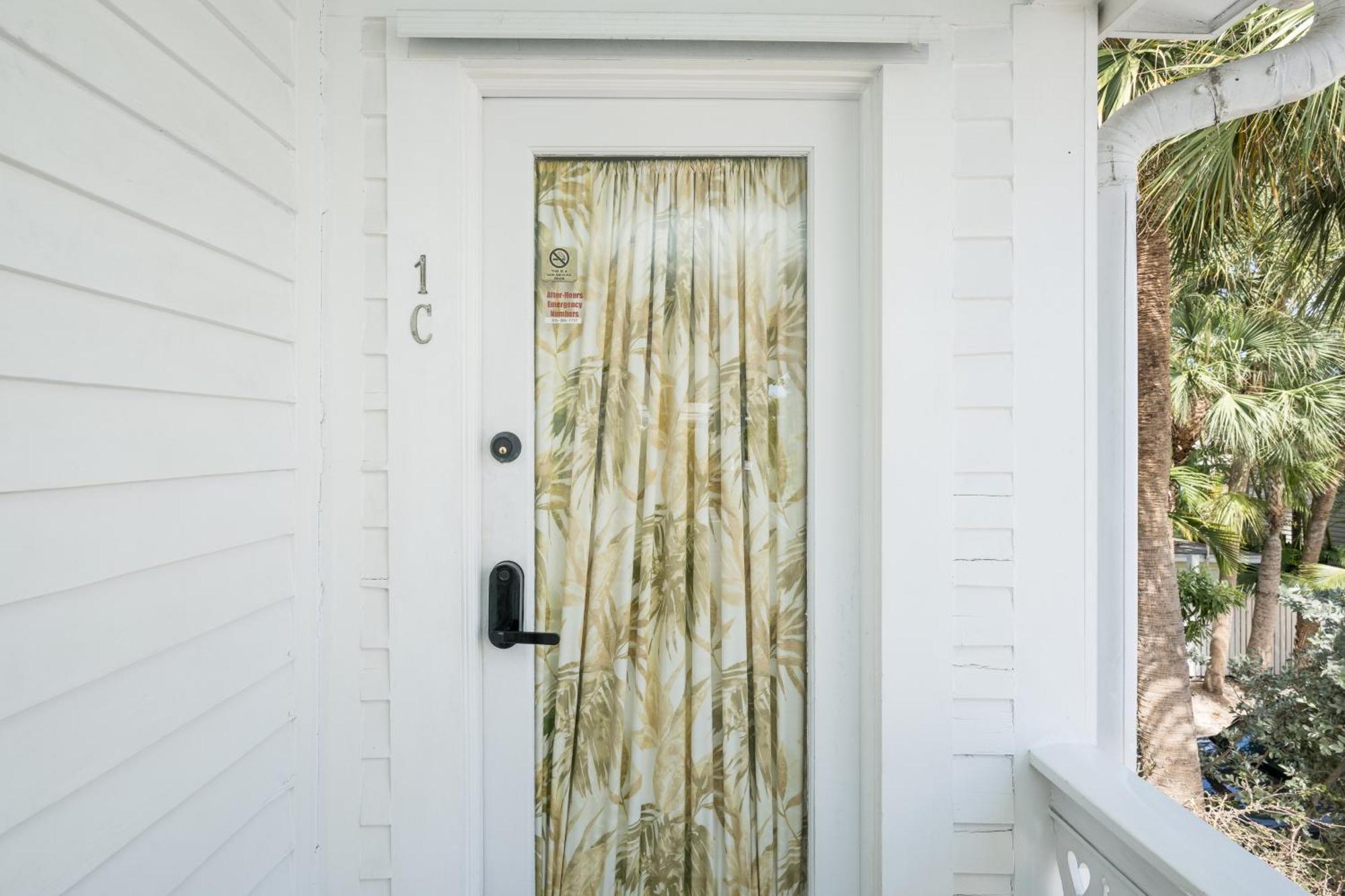 The Speakeasy Inn And Rum Bar Key West Exteriér fotografie